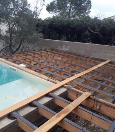 habillage bois piscine